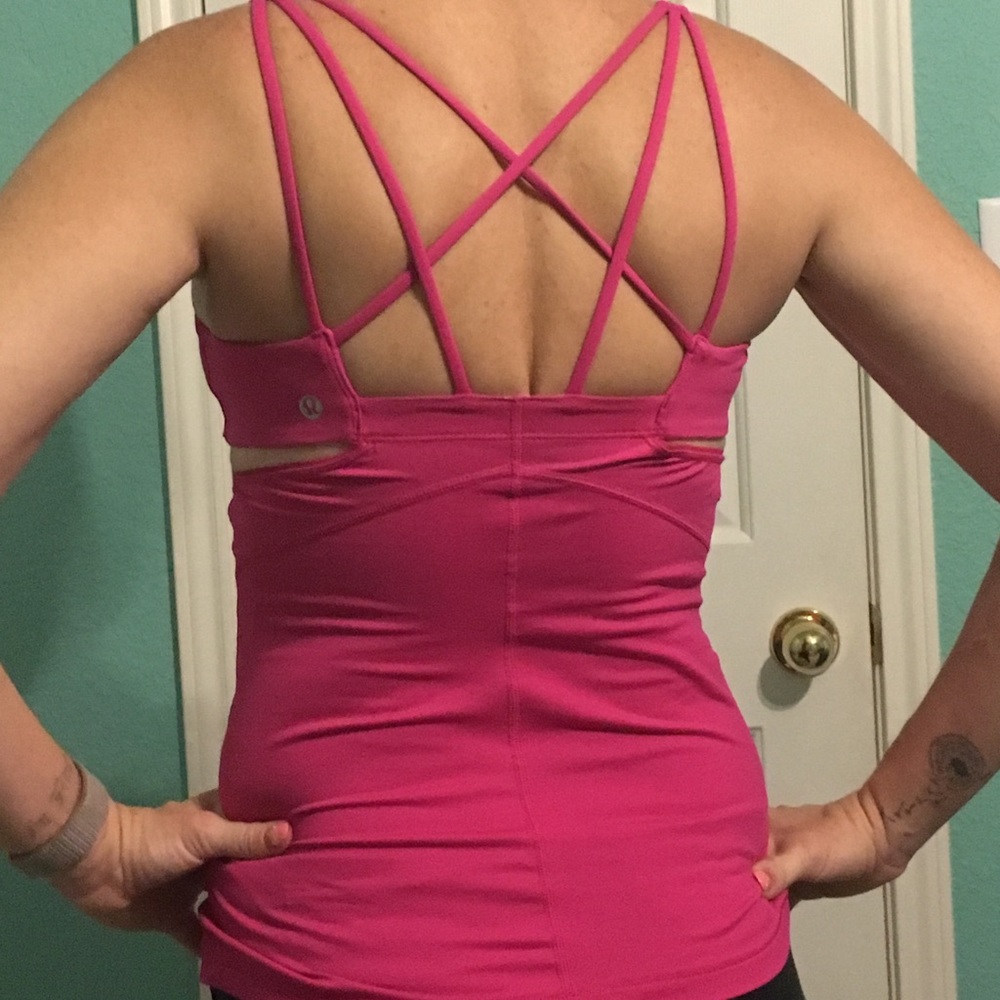 Scrappy cutout top